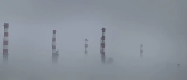 Oil Refinery Chimeys Middle Smog Panorama — ストック写真