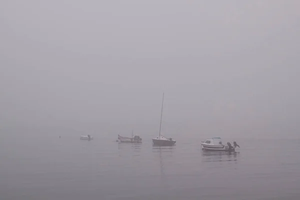 Small Boats Misty Dawn Douro River North Portugal — Fotografie, imagine de stoc