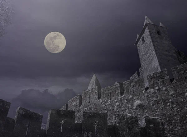 Old European Medieval Castle Cloudy Full Moon Night — Stock Photo, Image