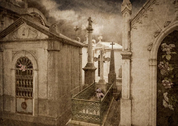 Старе Європейське Кладовище Над Гранжевим Текстурованим Папером — стокове фото