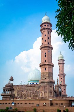 Taj Ul Masajid, Bhopal, Madhya Pradesh, Hindistan. Asya 'nın en büyük camilerinden biri.