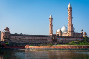 Taj Ul Masajid, Bhopal, Madhya Pradesh, Hindistan. Asya 'nın en büyük camilerinden biri.