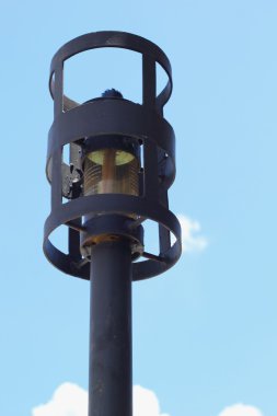 gökyüzü ile lamba