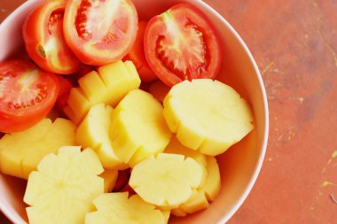 -domates - patates çorbası