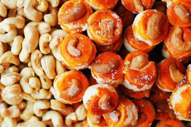 Tayland tatlılar - kaju fıstığı pişmiş.