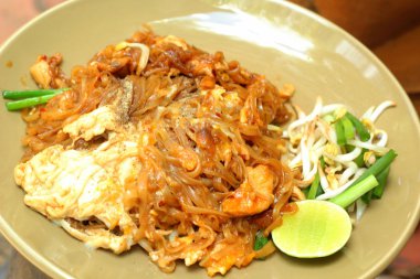 domuz kızarmış pilav şehriye.