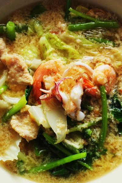 Soupe aux vermicelles de fruits de mer - Sukiyaki — Photo