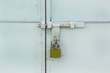 anahtar kilit kapıları.