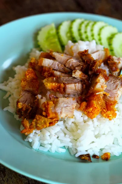 シャキッとした豚肉の炒めご飯. — ストック写真