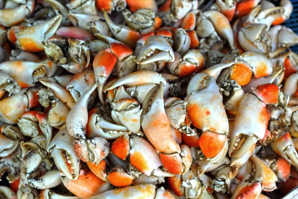 Crab proaspăt pe piață . — Fotografie, imagine de stoc