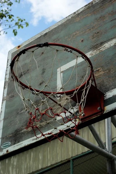 Basketball hoop against the warm summer — Stock Photo, Image