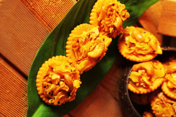 Snack crackers - met pagina cashew, durian. — Stockfoto