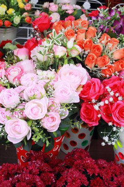 Yapay çiçek güzel gül