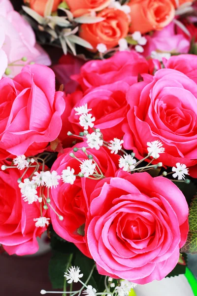 कृत्रिम फूलों का सुंदर गुलाब — स्टॉक फ़ोटो, इमेज