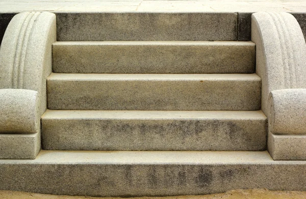 Schody na cement tradičně krásná. — Stock fotografie