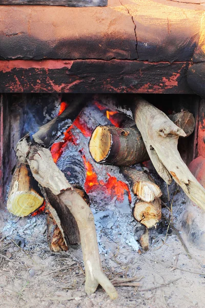 Fire wood for the fire to warm. — Stock Photo, Image