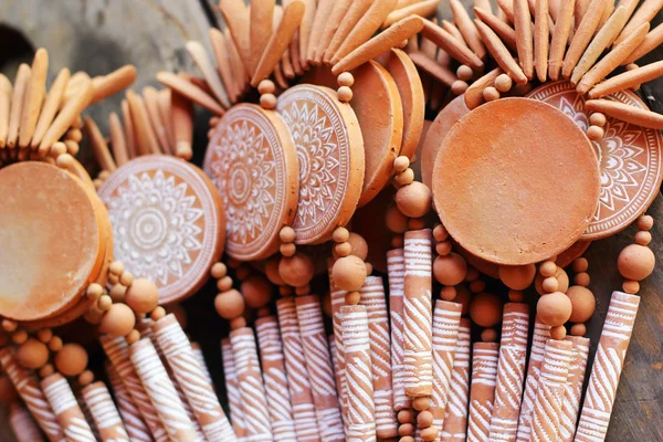 Earthenware beautifully decorated for jewelry — Stock Photo, Image