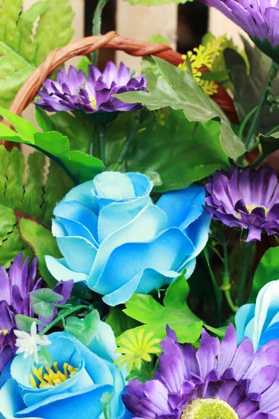 Zbliżenie bukiet kwiatów sztucznych. — Zdjęcie stockowe