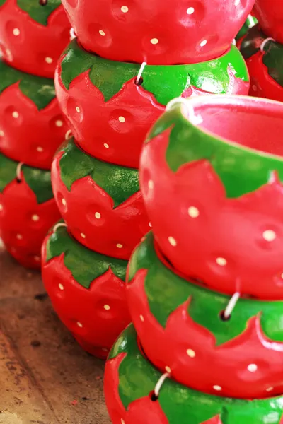Hanging plant pots - pots strawberry — Stock Photo, Image
