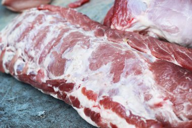 Piyasada çiğ domuz eti