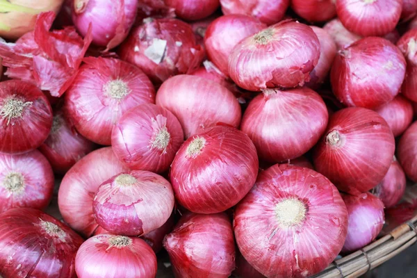 Shallot - cebolla roja de asia en el mercado — Foto de Stock