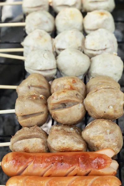 Meatballs skewers on the grill — Stock Photo, Image