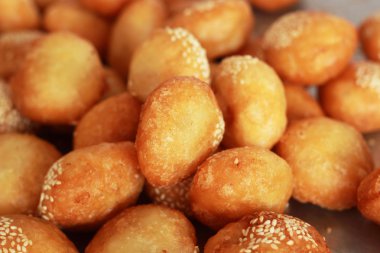 Asya stil tatlı patates kızartması.