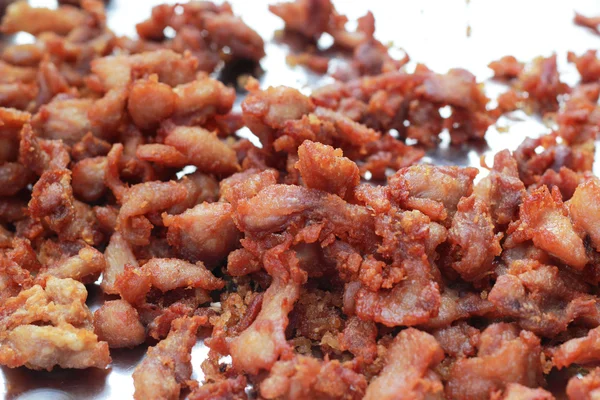 Gebratenes Schweinefleisch auf dem Markt — Stockfoto