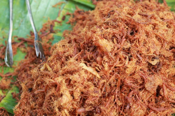 Gebratenes Schweinefleisch - Trockenschwein auf dem Markt — Stockfoto