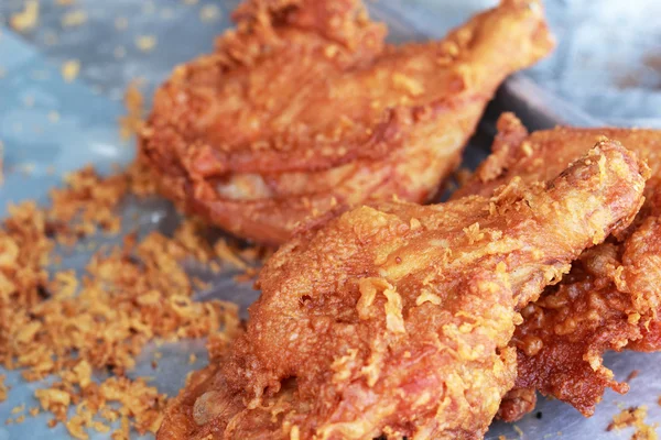Close-up van gebakken kip — Stockfoto