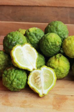 Güney Afrika'da bir kabile ve sülük limon