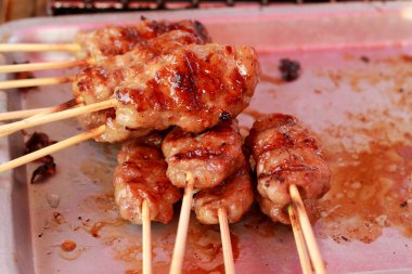 Bar-BQ veya barbekü ızgara et