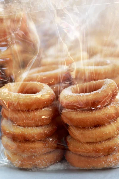 Making donut placed in a row. — Stock Photo, Image