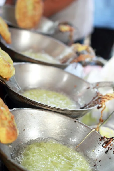 Tayland tatlı - kızarmış hamur geleneksel — Stok fotoğraf
