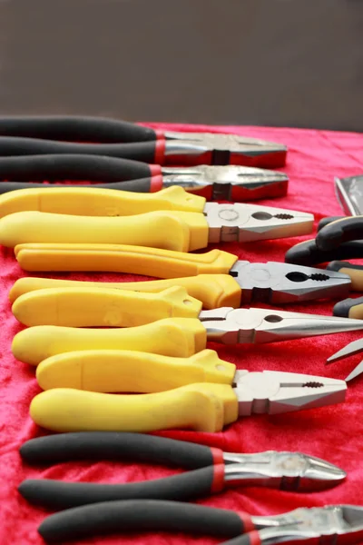 En hel del verktyg många gul — Stockfoto
