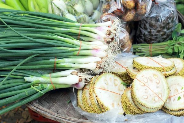 Close up  onions in the market — Stock Photo, Image