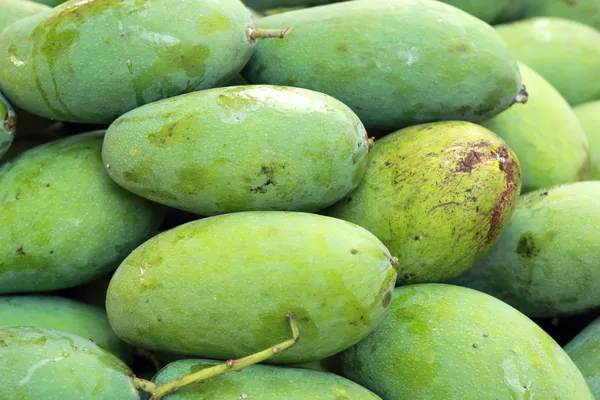 Mango fresco en el mercado — Foto de Stock