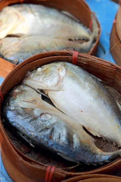 Makrelen auf dem Markt — Stockfoto