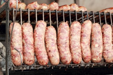 Pazar Barbekü sosis