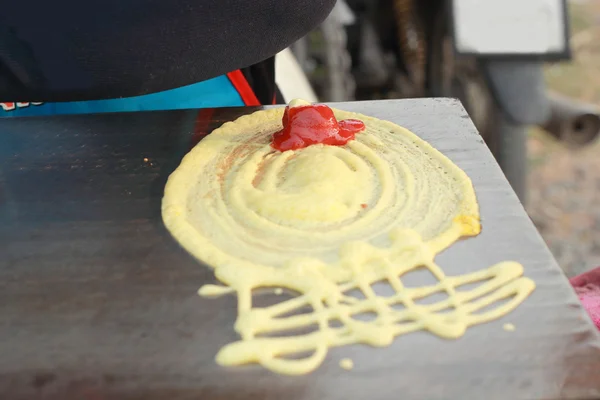 Pancake snack in the market — Stock Photo, Image