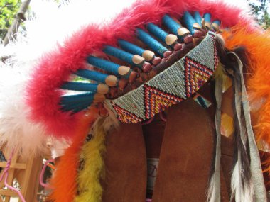 yerli Kızılderili şefi headdress