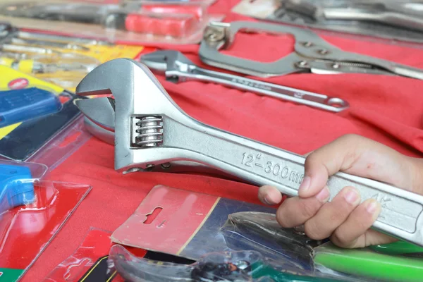 Primo piano di strumenti di lavoro assortiti — Foto Stock