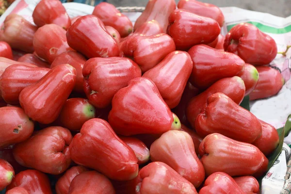 Rose apple na trhu — Stock fotografie