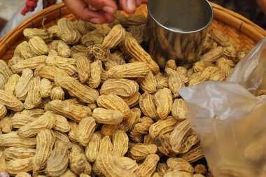 Fıstık piyasada satışa