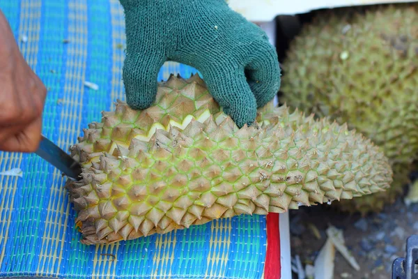 Durian fruit in the market — Stock Photo, Image