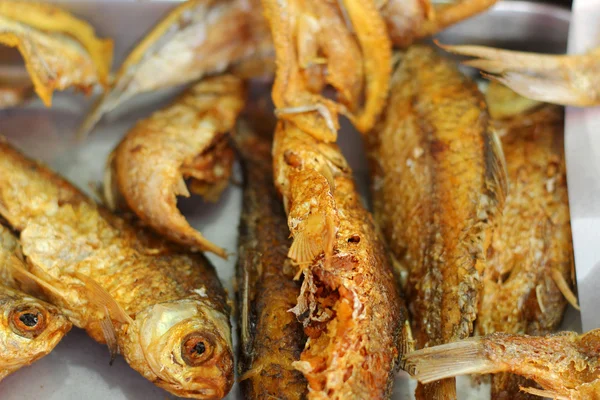 Grilované ryby na trhu — Stock fotografie