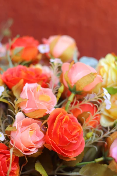 Vacker ros konstgjorda blommor — Stockfoto