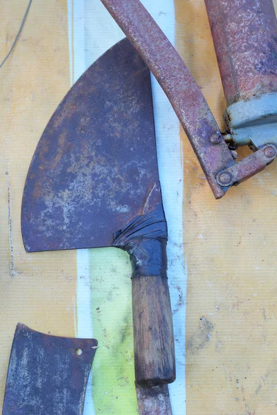 Viel vom alten scharfen Messer. — Stockfoto