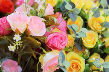 Yapay çiçeklerin güzelliği