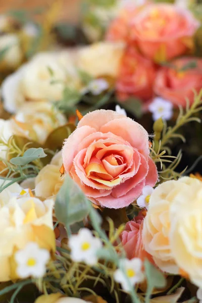 Smukke af rosa kunstige blomster - Stock-foto